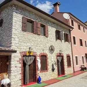 Art La Casa Del Pittore Bed & Breakfast Revine Lago